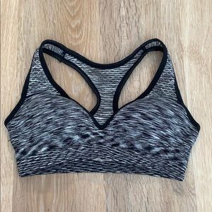 VS pink padded sports bra